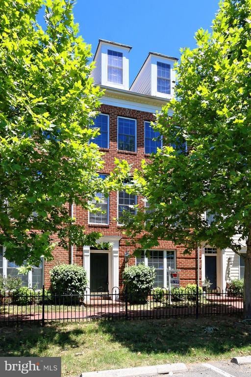 Photo - 478 Ferdinand Day Dr