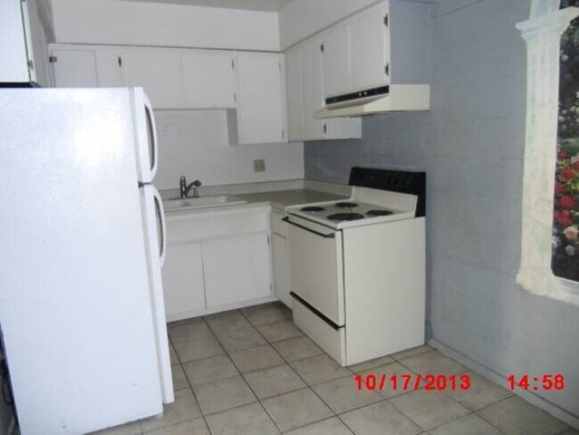 Affordable 1 Bedroom Condo in Central Las ... - Affordable 1 Bedroom Condo in Central Las ... Unit 8