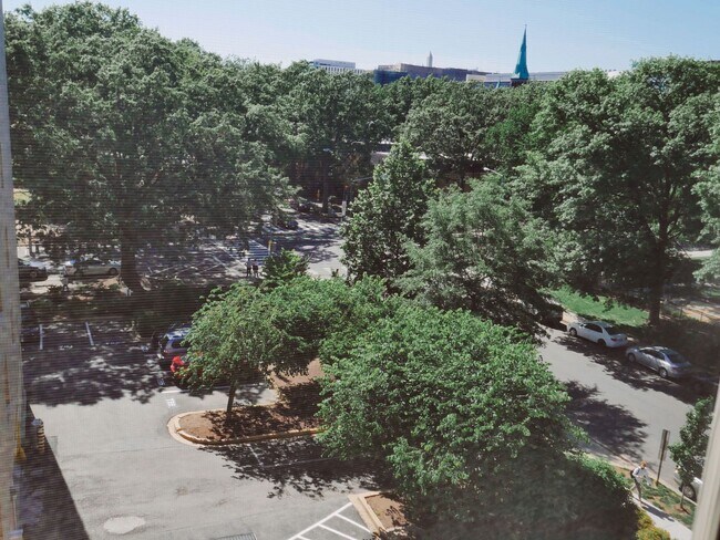 Photo - Lovely 2 BR/2 BA Condo in Southwest Waterf...