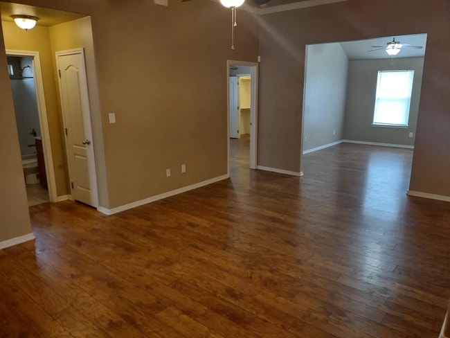 Photo - 3118 Baldwin Loop Unidad A