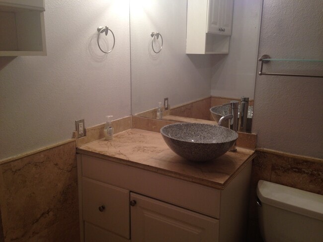 Photo - 3351 S Field St