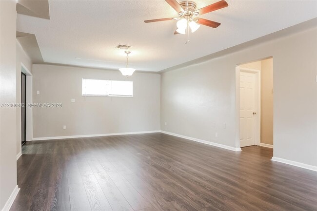 Photo - 1565 NW 6th Ave