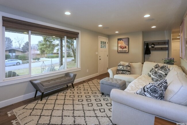 Photo - 3005 S Jonetta Dr