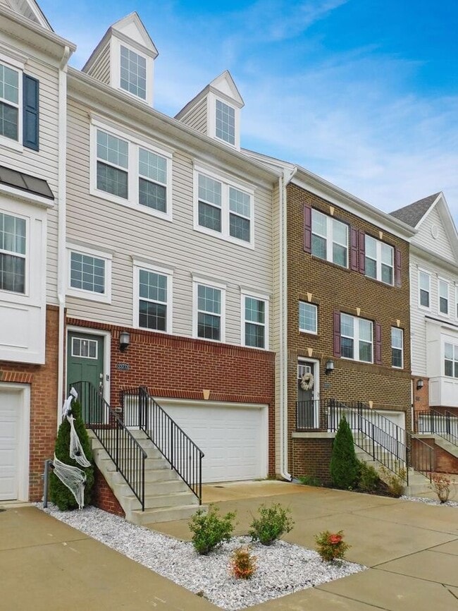 Building Photo - 23773 Myrtle Glen Way Rental