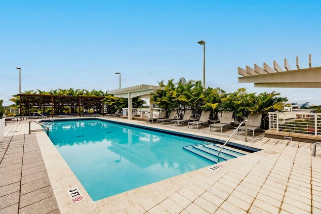 Photo - 3256 NE 1st Ave Unidad FL8-ID1044524P