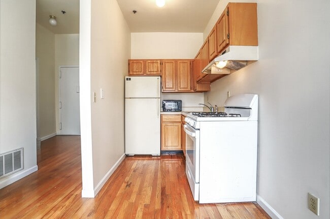 Photo - 618 Washington St Unit 3