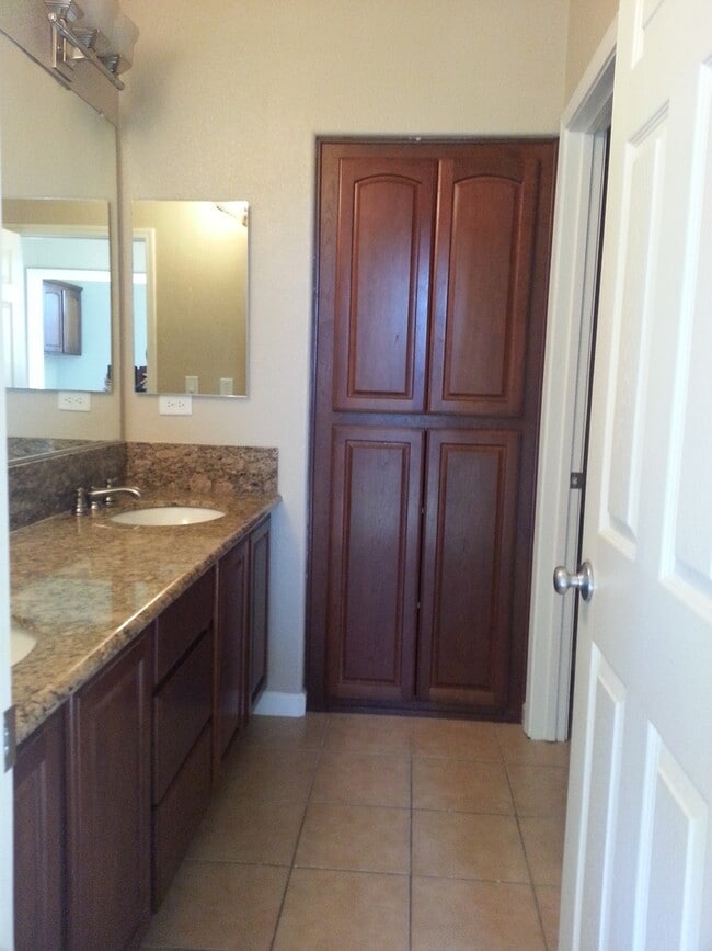 Photo - Located in a great neighborhood 5Bdm 3Ba Home With 2 Car Garage
