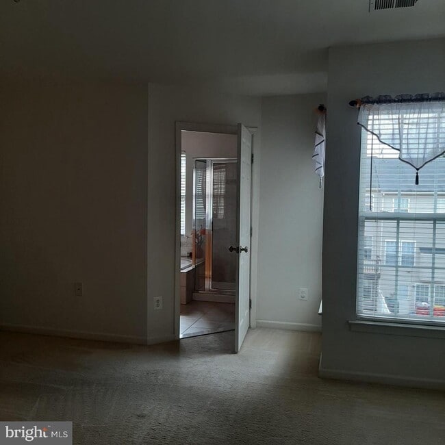 Photo - 1247 Mare St
