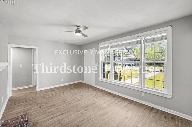 Photo - 5204 Astral St