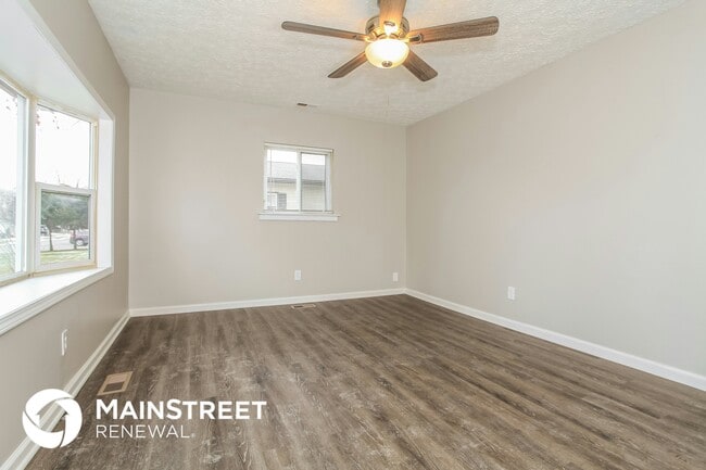 Photo - 225 Gladys Rd