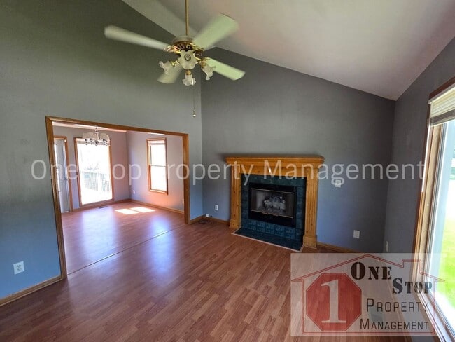 Photo - Charming Split Level 3 Bedroom Home in Kansas City!