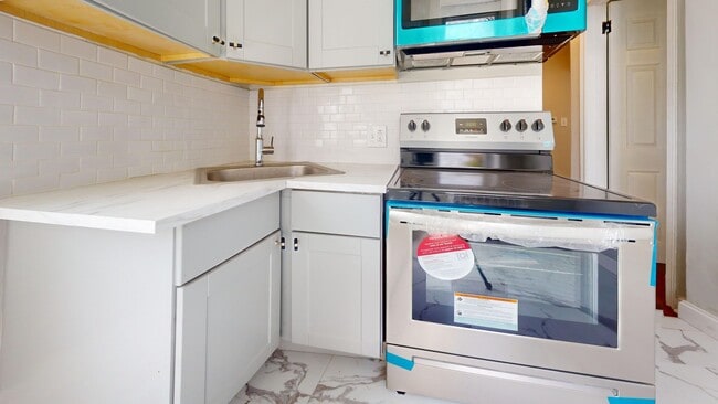 Photo - 831 N 63rd St Unit 831 - 2R