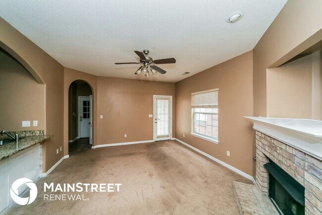 Photo - 10085 Woodland Hills Dr