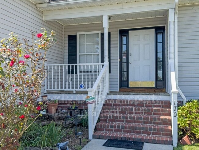 Photo - 170 Red Cypress Dr
