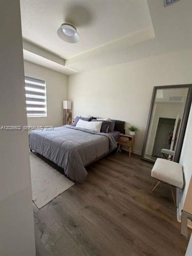 Photo - 3332 W 108th St