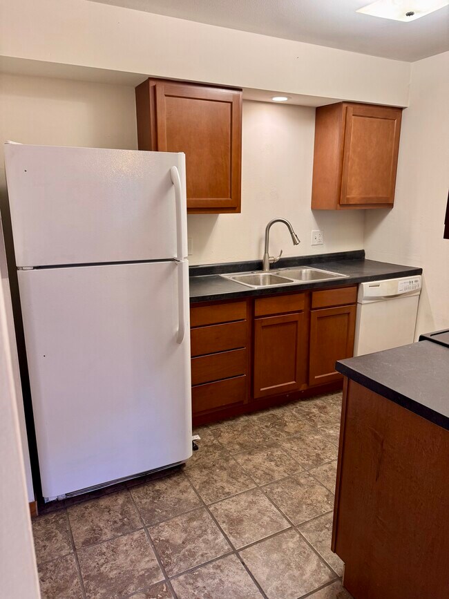 Photo - 604 Bartels St Unit 3