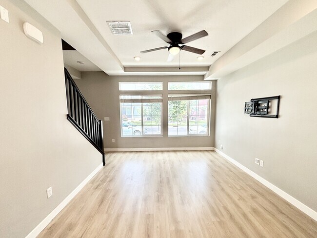 Photo - 153 E Brushy Canyon St
