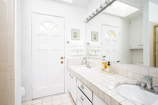 Photo - 9379 Esther St