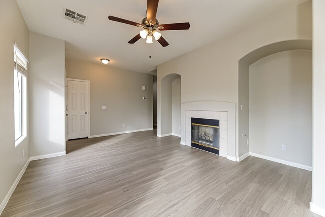 Photo - 8690 Country Crossings St