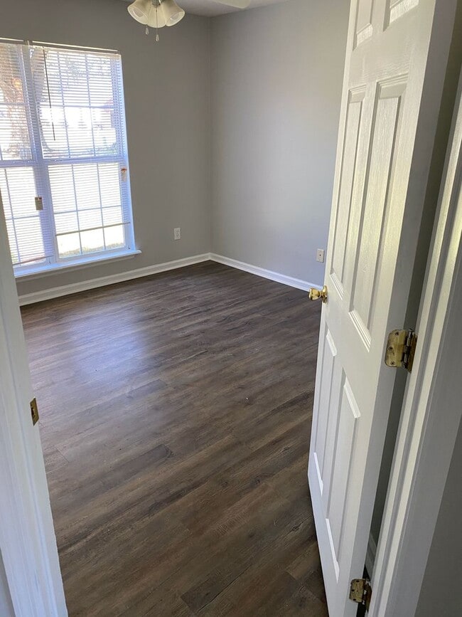 Photo - 181 Northwood Dr