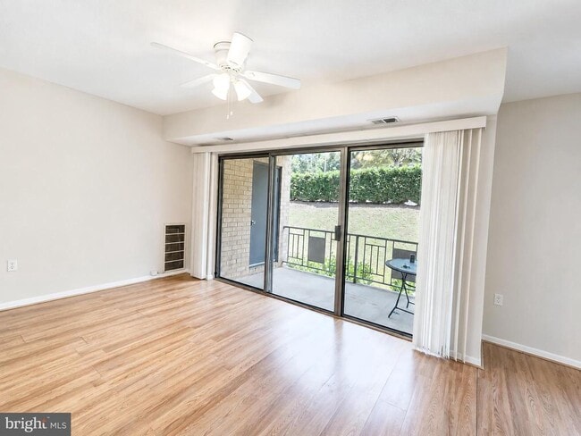 Photo - 5107 Crossfield Ct Unit 306