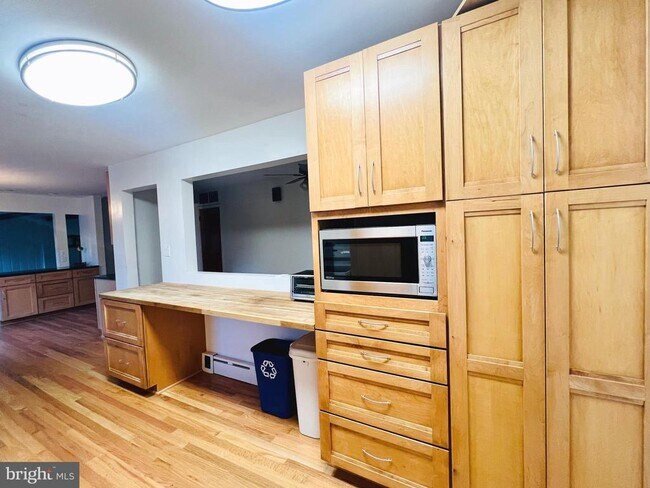 Photo - 3900 Laurel Rd