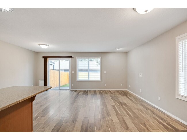 Photo - 773 N Pine St