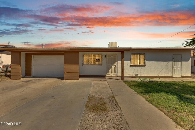 Photo - 4945 Sierra Madre Dr