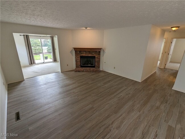 Photo - 1417 Hollow Wood Ln