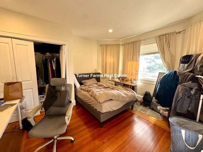 Photo - 201 College Ave Unit 1