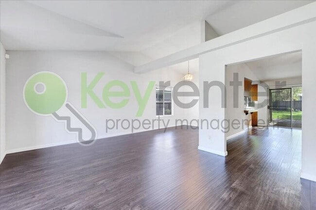 Photo - 2624 Walnut Ave