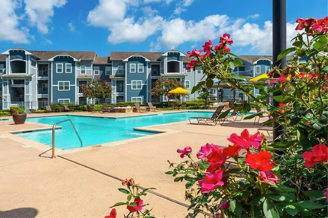 Photo - Cambria Cove Apartments