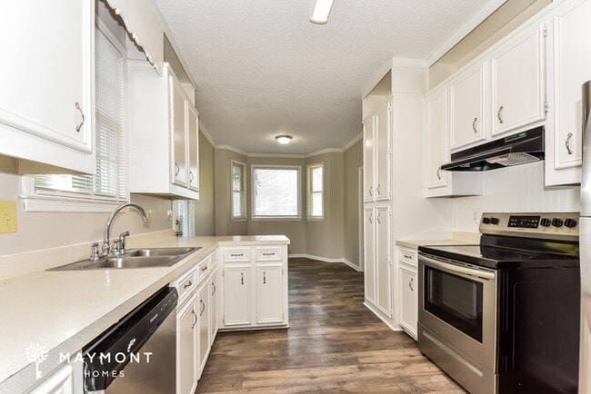 243 Wallace Cir