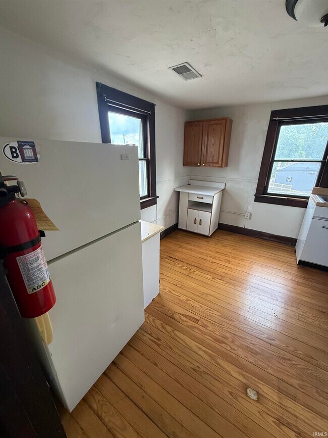 Photo - 515 W Kirkwood Ave