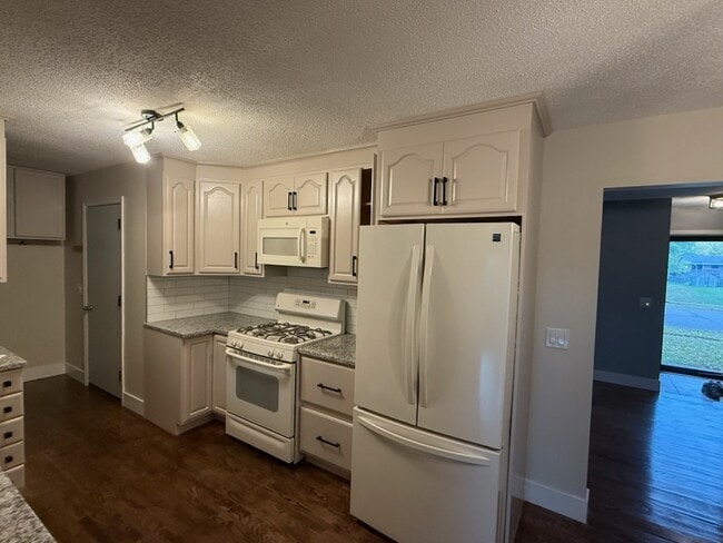 Photo - 15350 Drexel Way