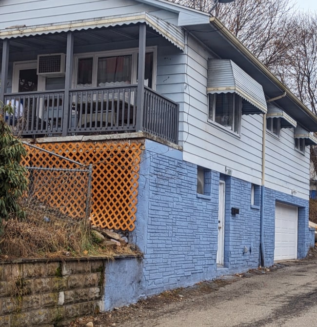 Building Photo - 414 Orchard St Rental