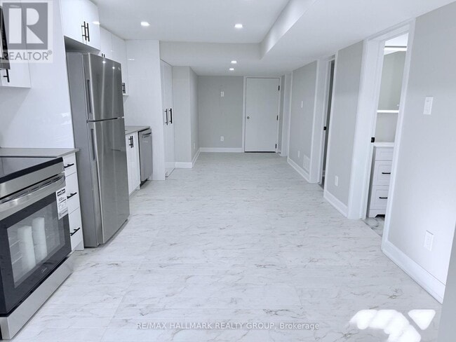 Photo - 131 Camelia Ave