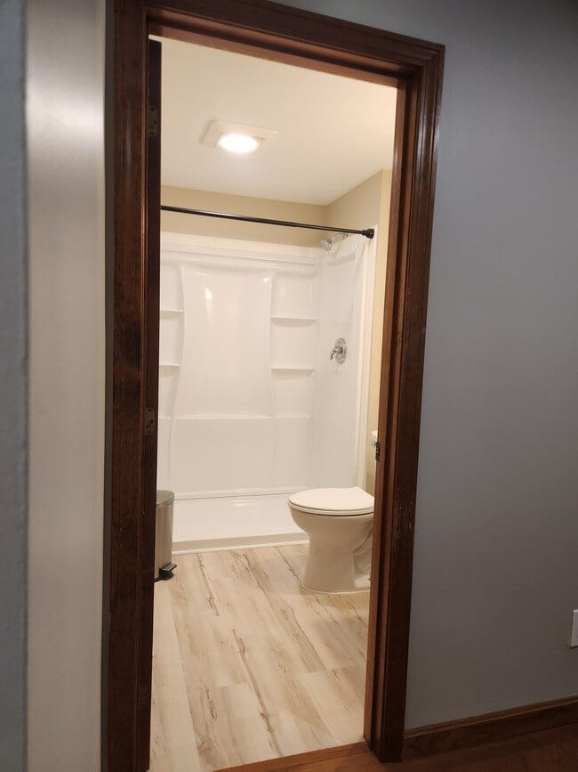 Building Photo - 21 Glengarry Dr Unit 21 Glengarry drive Rental