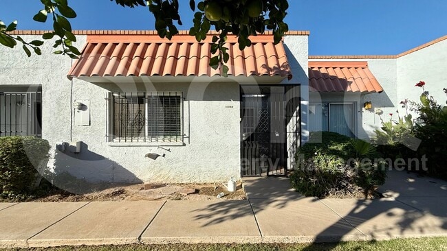 Building Photo - 6822 N 35th Ave