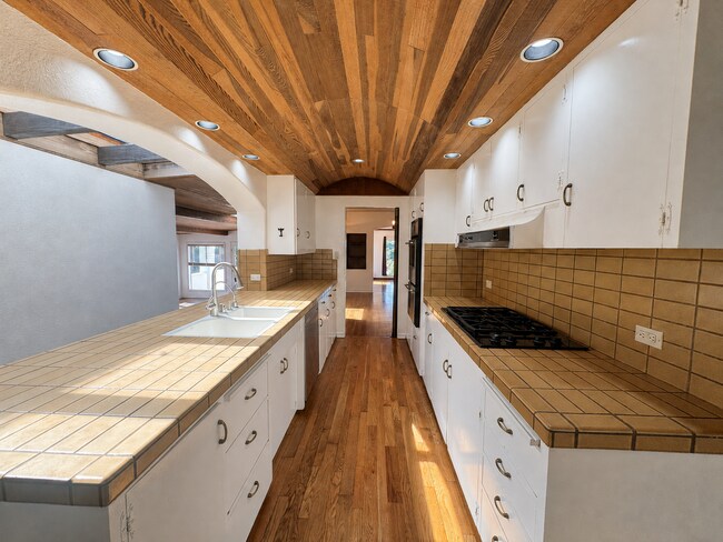 352 Glen Ellen Dr