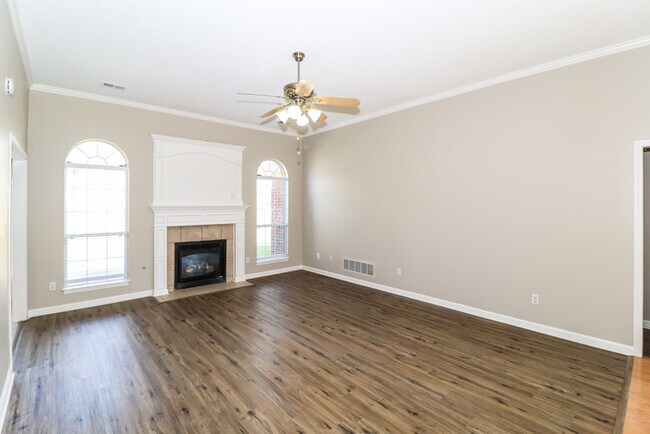 Photo - 2402 Mason Dr