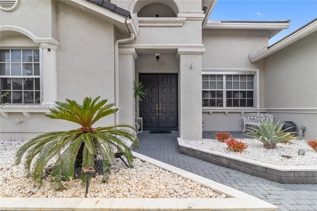 Photo - 1046 SW 159th Way