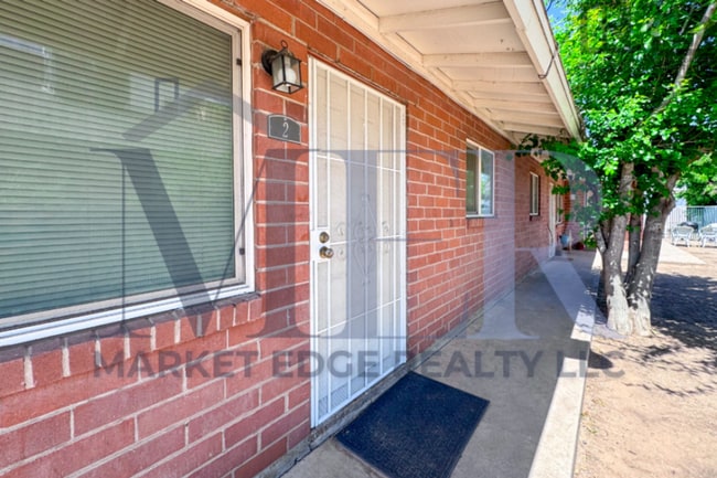 Photo - 1640 E Brill St Unidad 1640#2