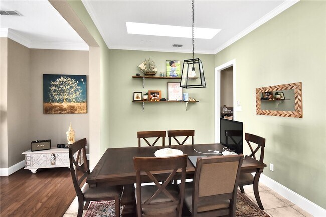 Photo - 3903 Johnson St