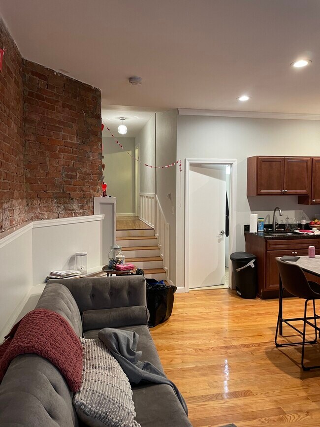 Photo - 153 Salem St Unit 3