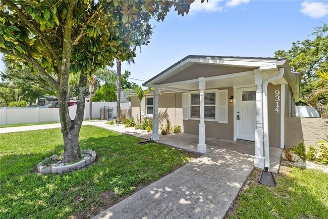 Building Photo - 9314 N Ashley St Rental