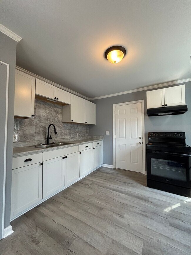 Photo - Newly Renovated!