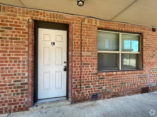 Building Photo - 319 E Edwards St Unit 13 Rental