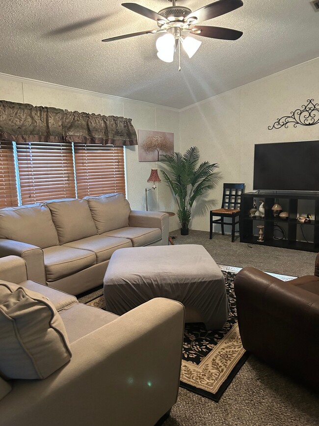 Photo - 12545 Louis Dr