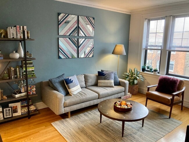 Photo - 1955 W Winnemac Ave Unidad 3A